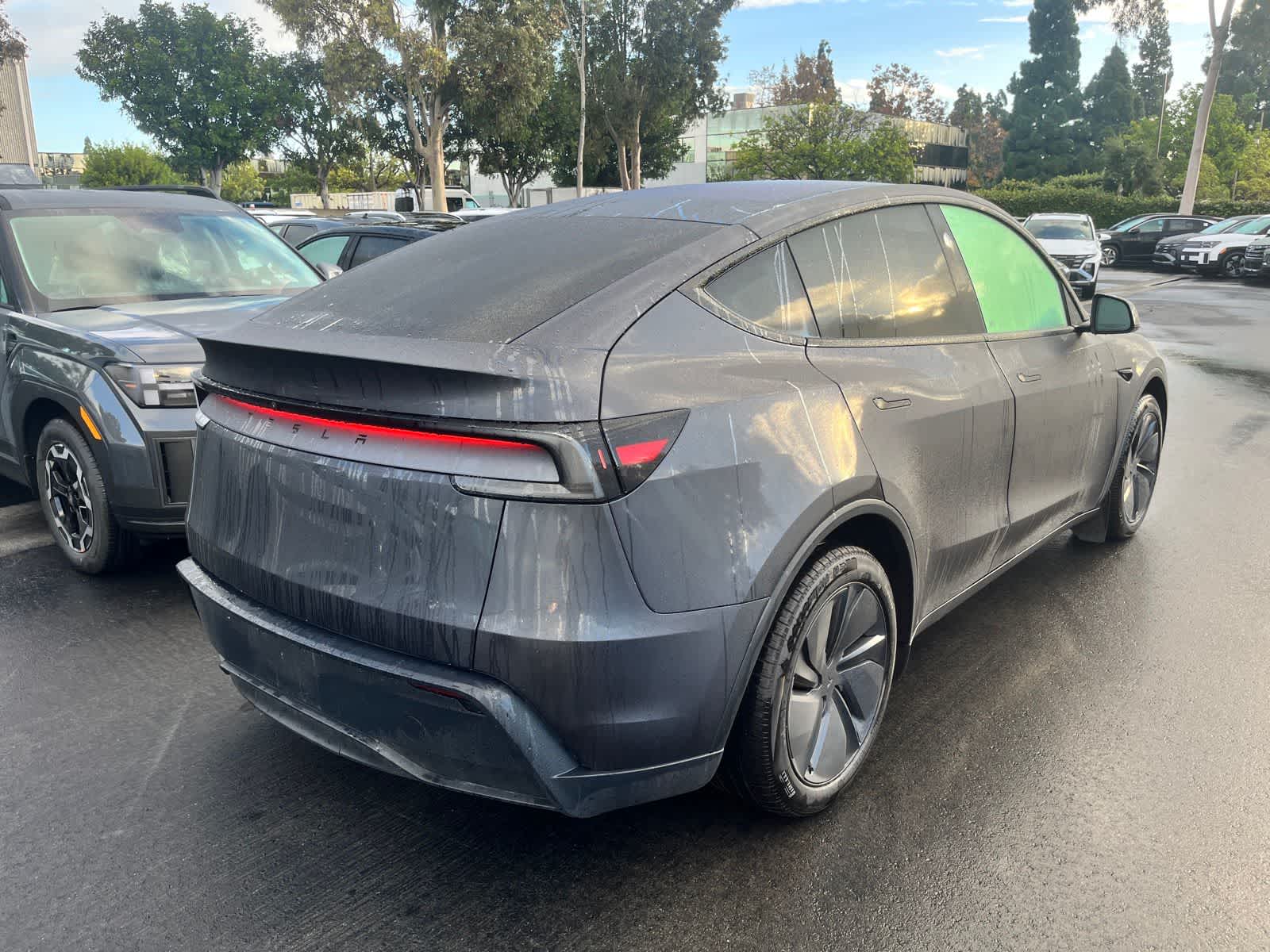 Thumbnail: 2026 Tesla Model Y - 3