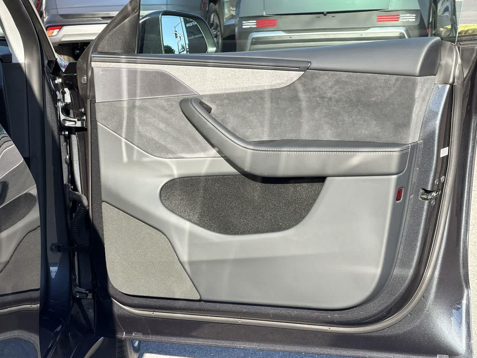 Thumbnail: 2026 Tesla Model Y - 34