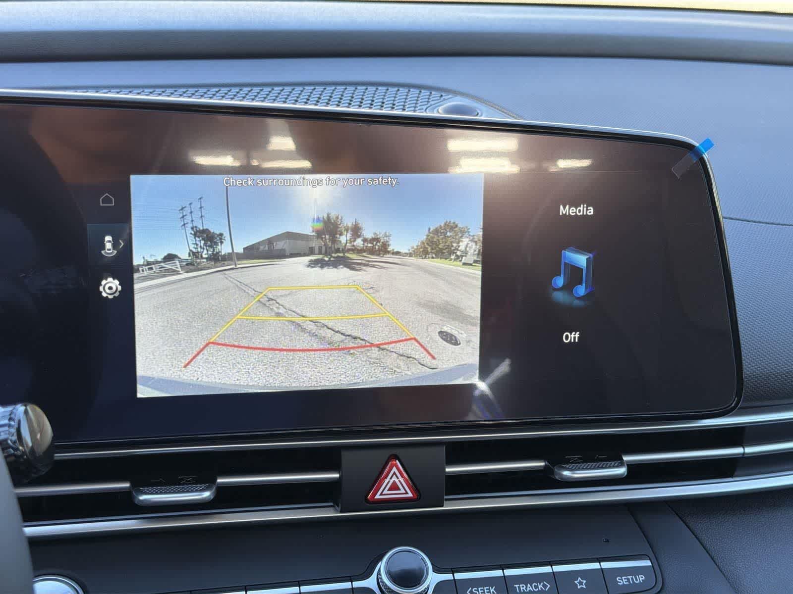 Thumbnail: 2025 Hyundai Elantra - 18