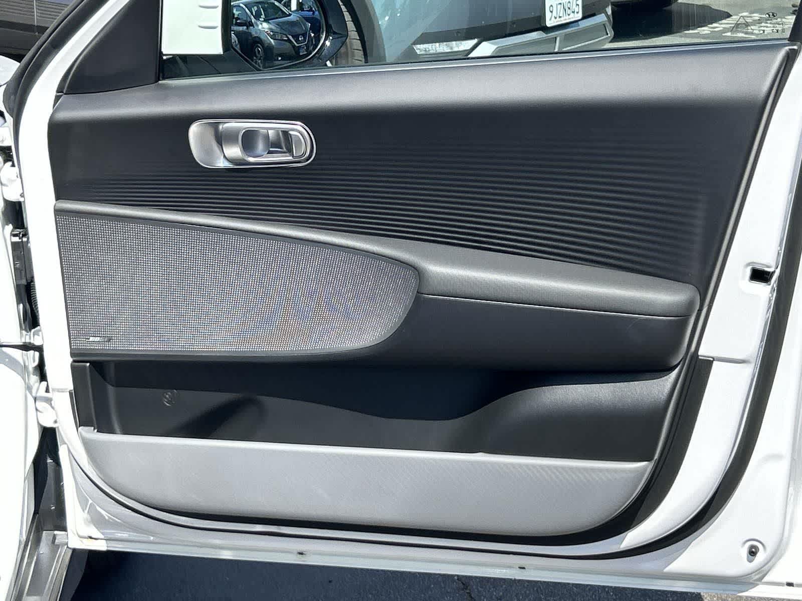 Thumbnail: 2025 Hyundai Ioniq 6 - 34