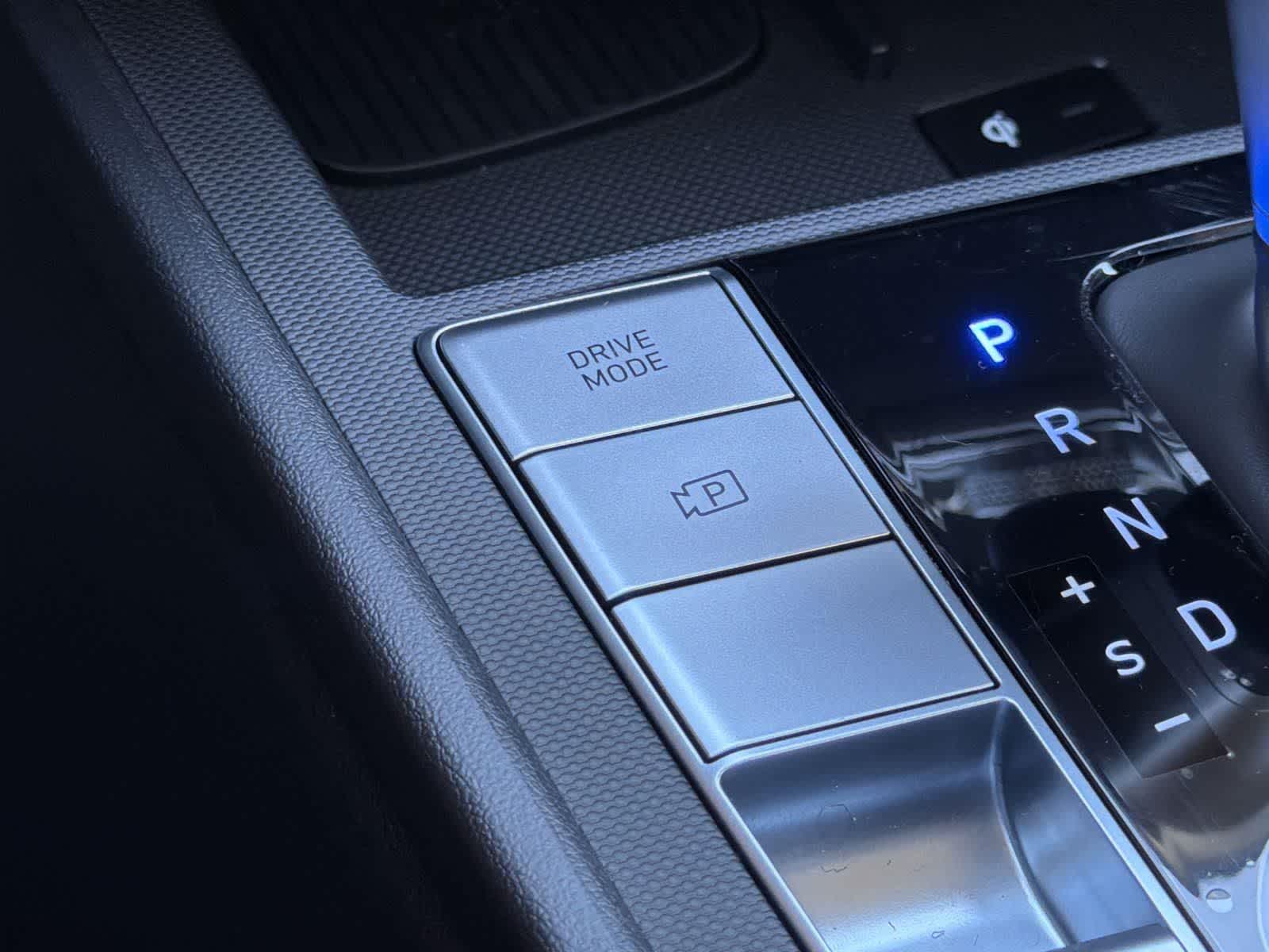 Thumbnail: 2025 Hyundai Elantra - 21