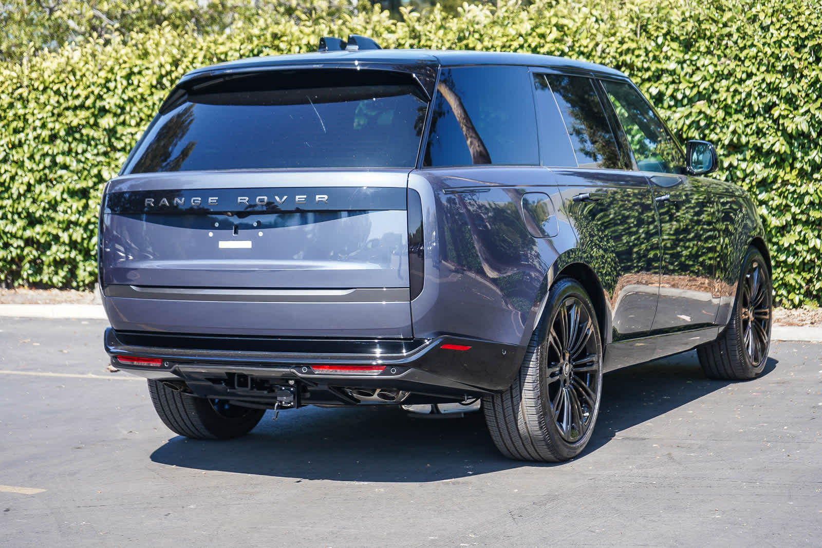 Thumbnail: 2025 Land Rover Range Rover - 6