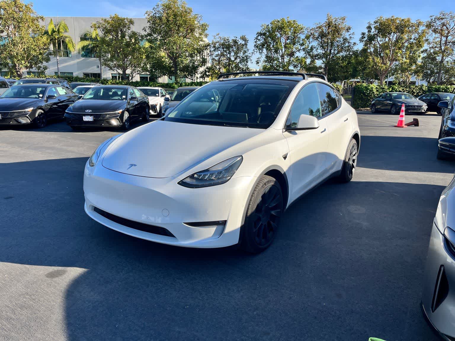 Used 2021 Tesla Model Y Long Range with VIN 5YJYGDEE0MF276972 for sale in Kansas City