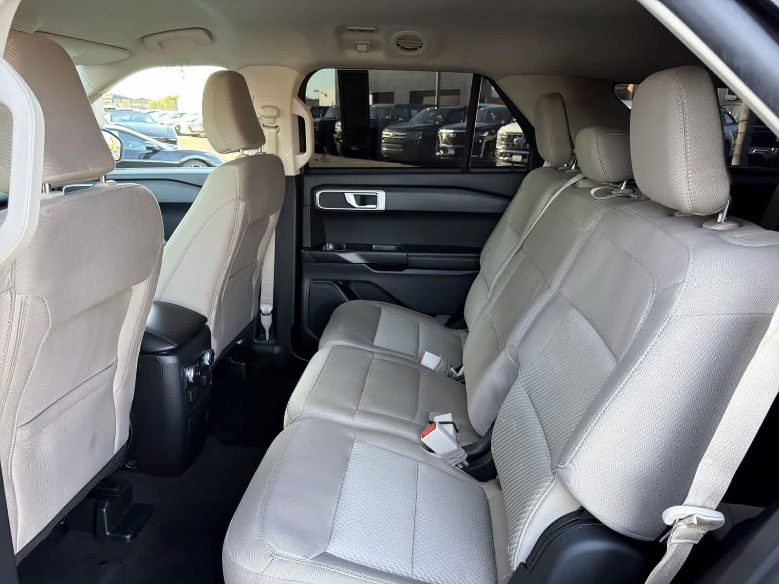 Thumbnail: 2021 Ford Explorer - 27