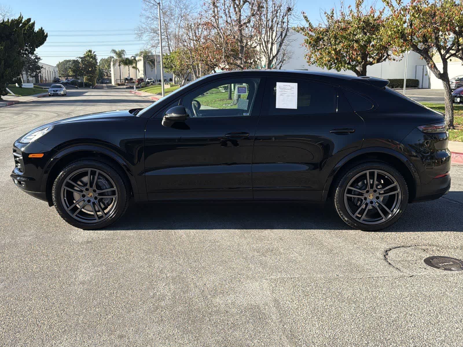 Thumbnail: 2021 Porsche Cayenne - 3