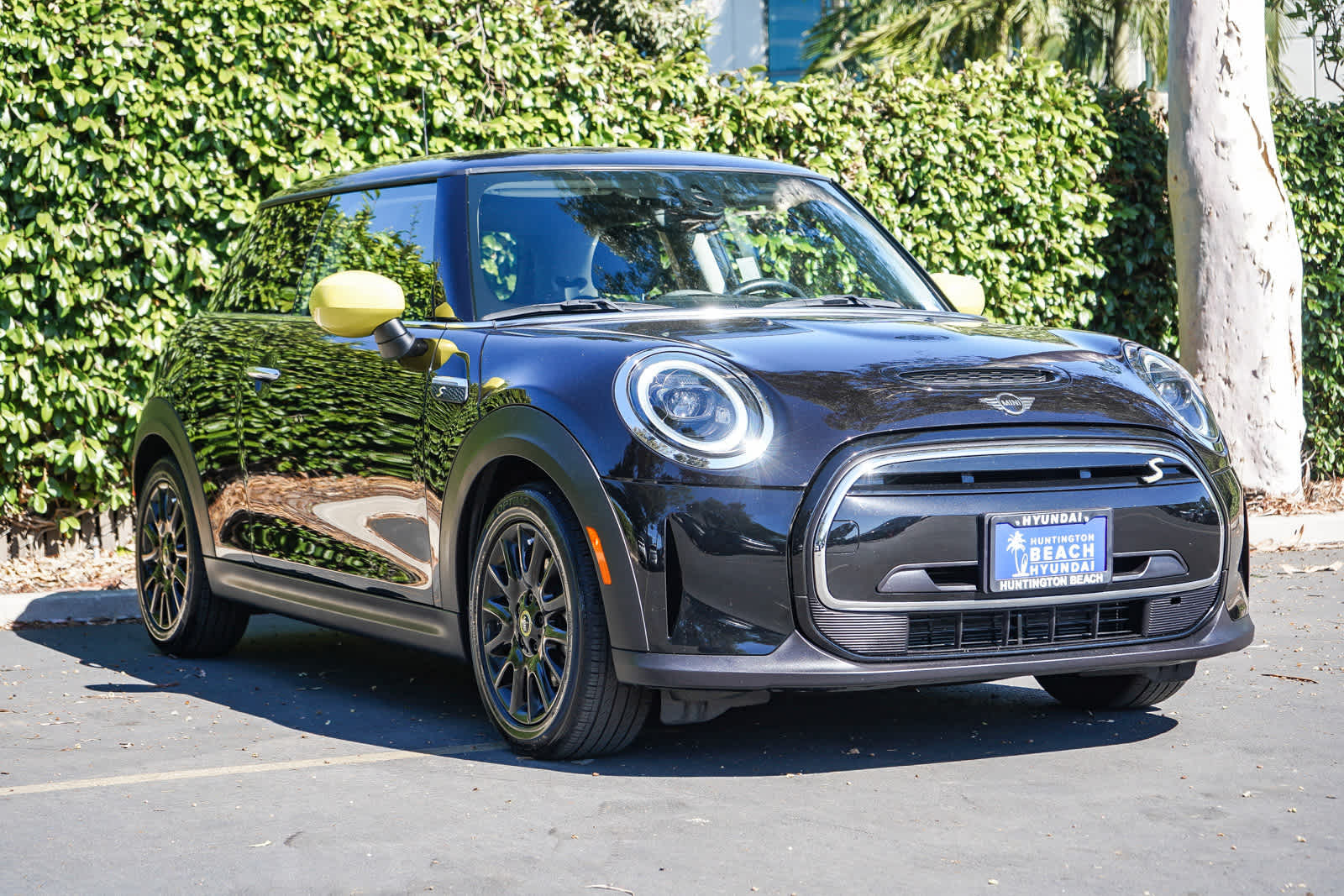 Thumbnail: 2022 MINI Cooper Hardtop - 3