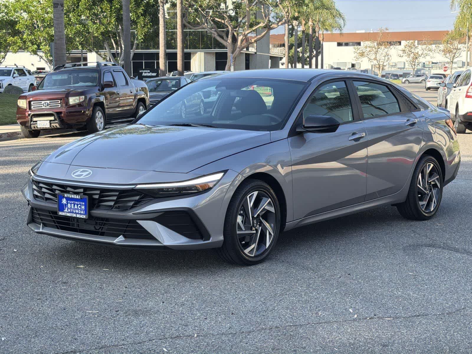 Thumbnail: 2025 Hyundai Elantra - 8