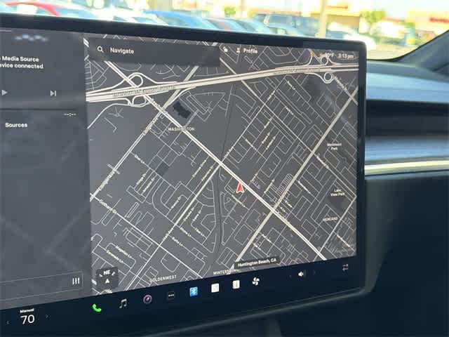 Thumbnail: 2022 Tesla Model X - 14