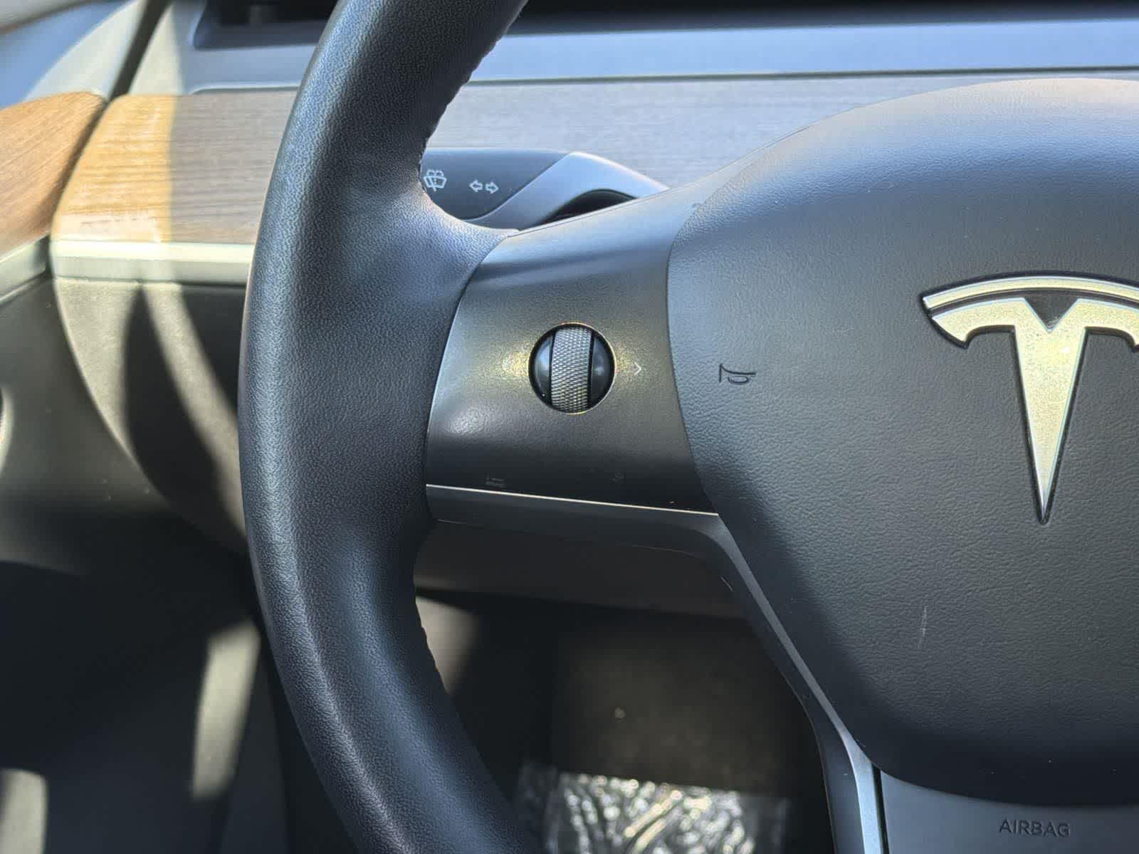 Thumbnail: 2022 Tesla Model 3 - 13