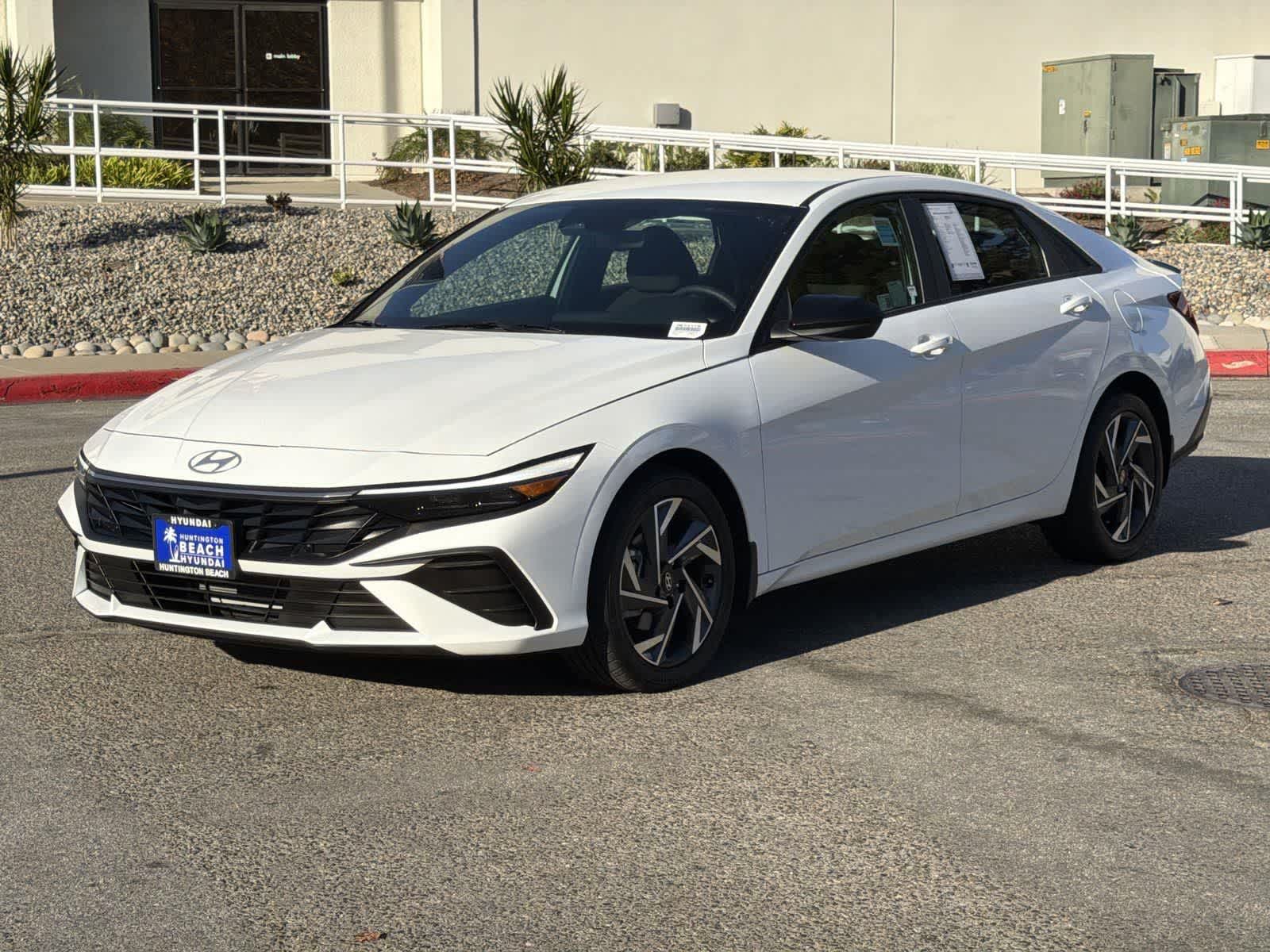 Thumbnail: 2025 Hyundai Elantra - 8