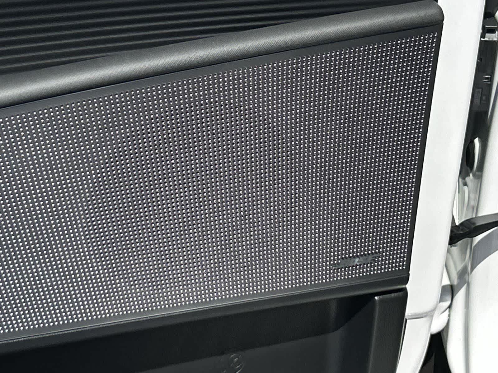 Thumbnail: 2025 Hyundai Ioniq 6 - 24