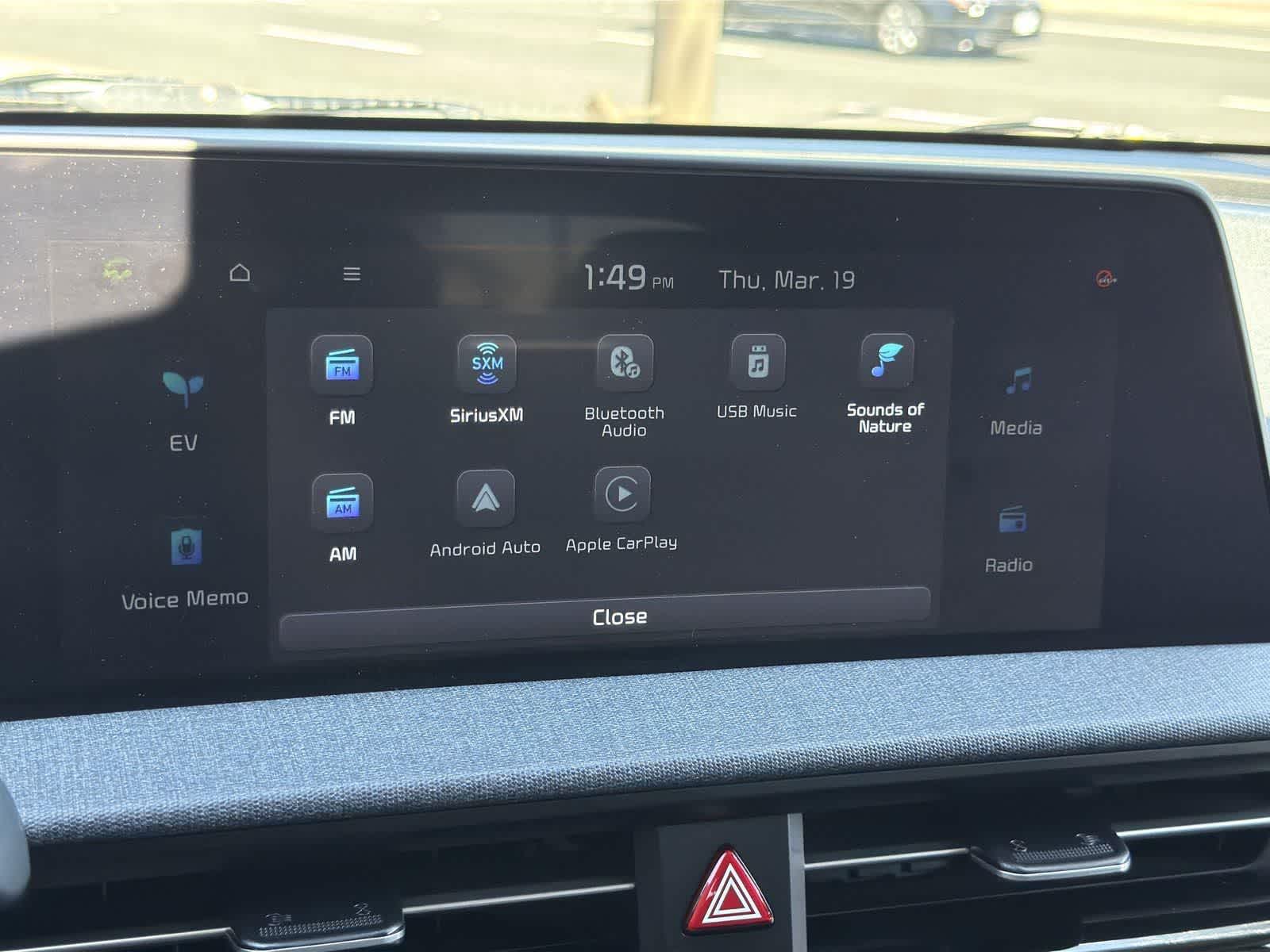 Thumbnail: 2022 Kia EV6 - 18