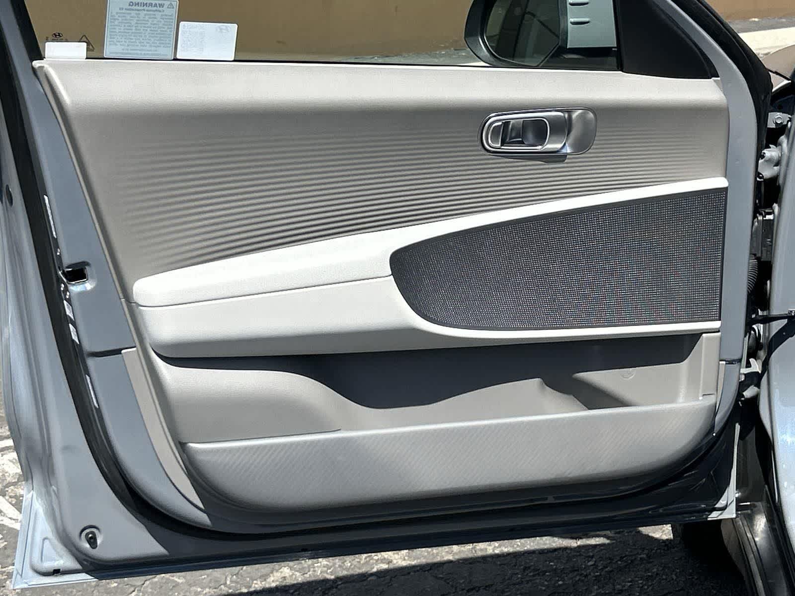 Thumbnail: 2025 Hyundai Ioniq 6 - 23