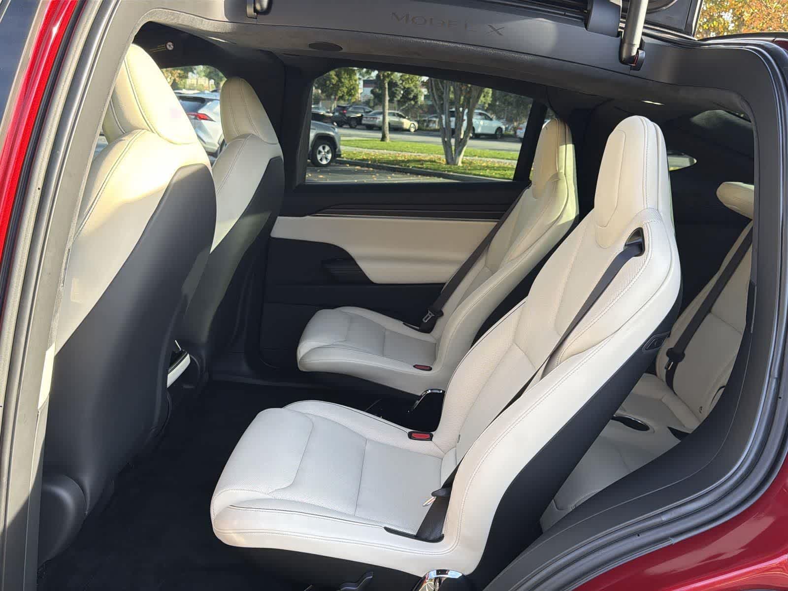 Thumbnail: 2024 Tesla Model X - 28