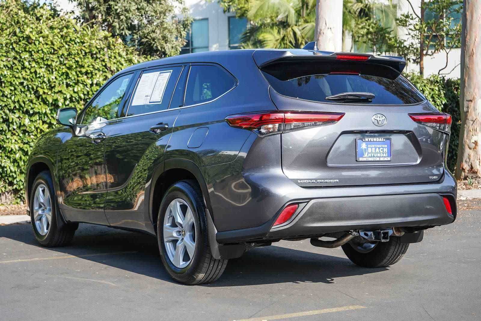 Thumbnail: 2020 Toyota Highlander - 4