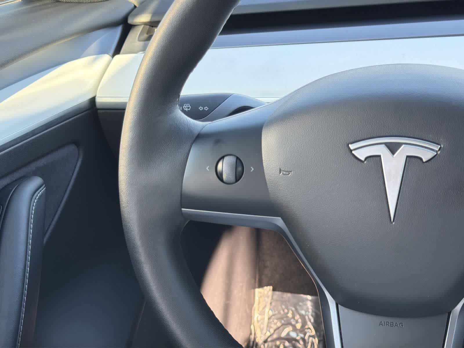 Thumbnail: 2022 Tesla Model 3 - 12
