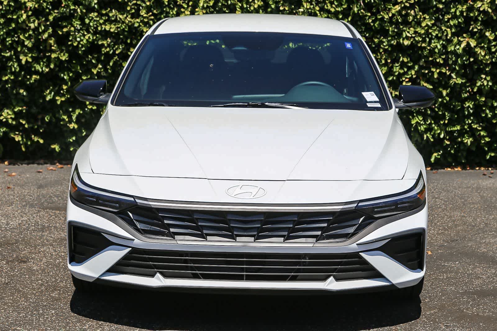 Thumbnail: 2026 Hyundai Elantra - 2