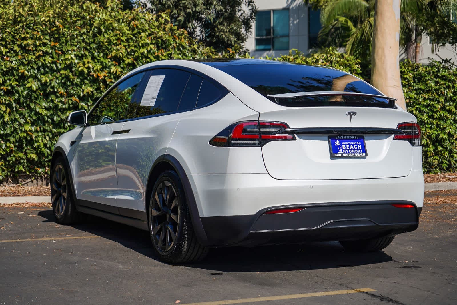 Thumbnail: 2022 Tesla Model X - 4