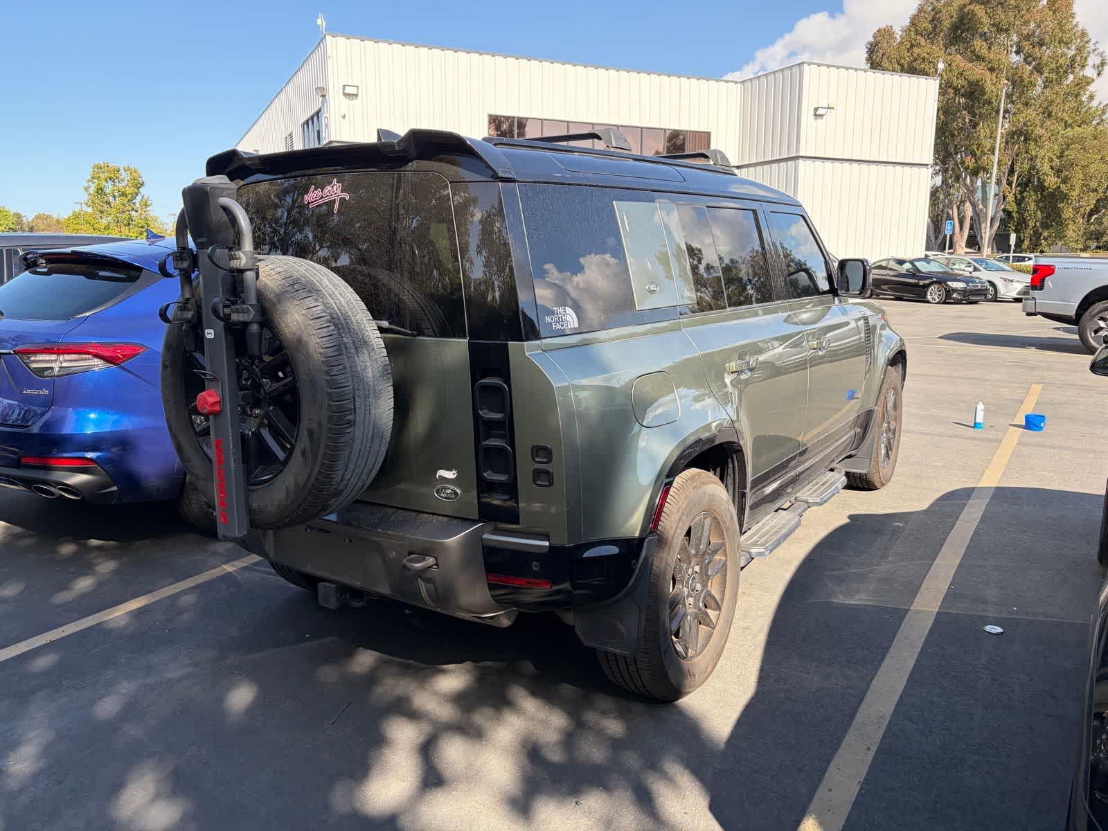 Thumbnail: 2023 Land Rover Defender - 3