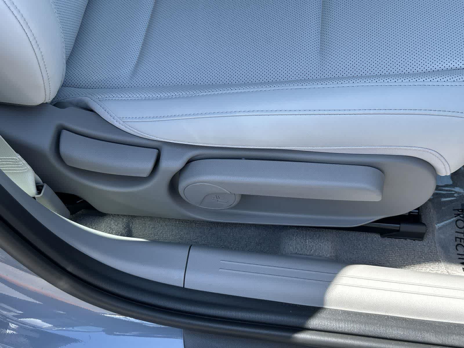 Thumbnail: 2025 Hyundai Ioniq 6 - 36