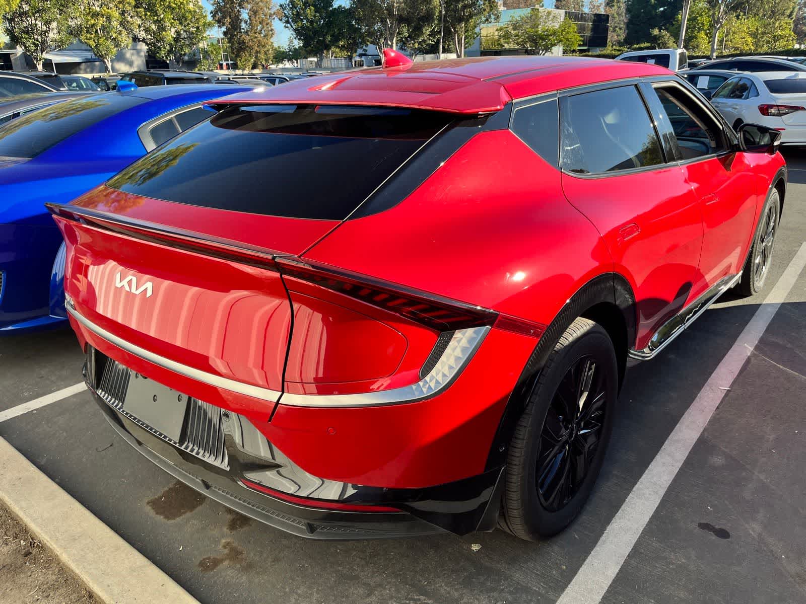 Thumbnail: 2023 Kia EV6 - 3