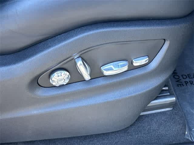 Thumbnail: 2021 Porsche Cayenne - 35
