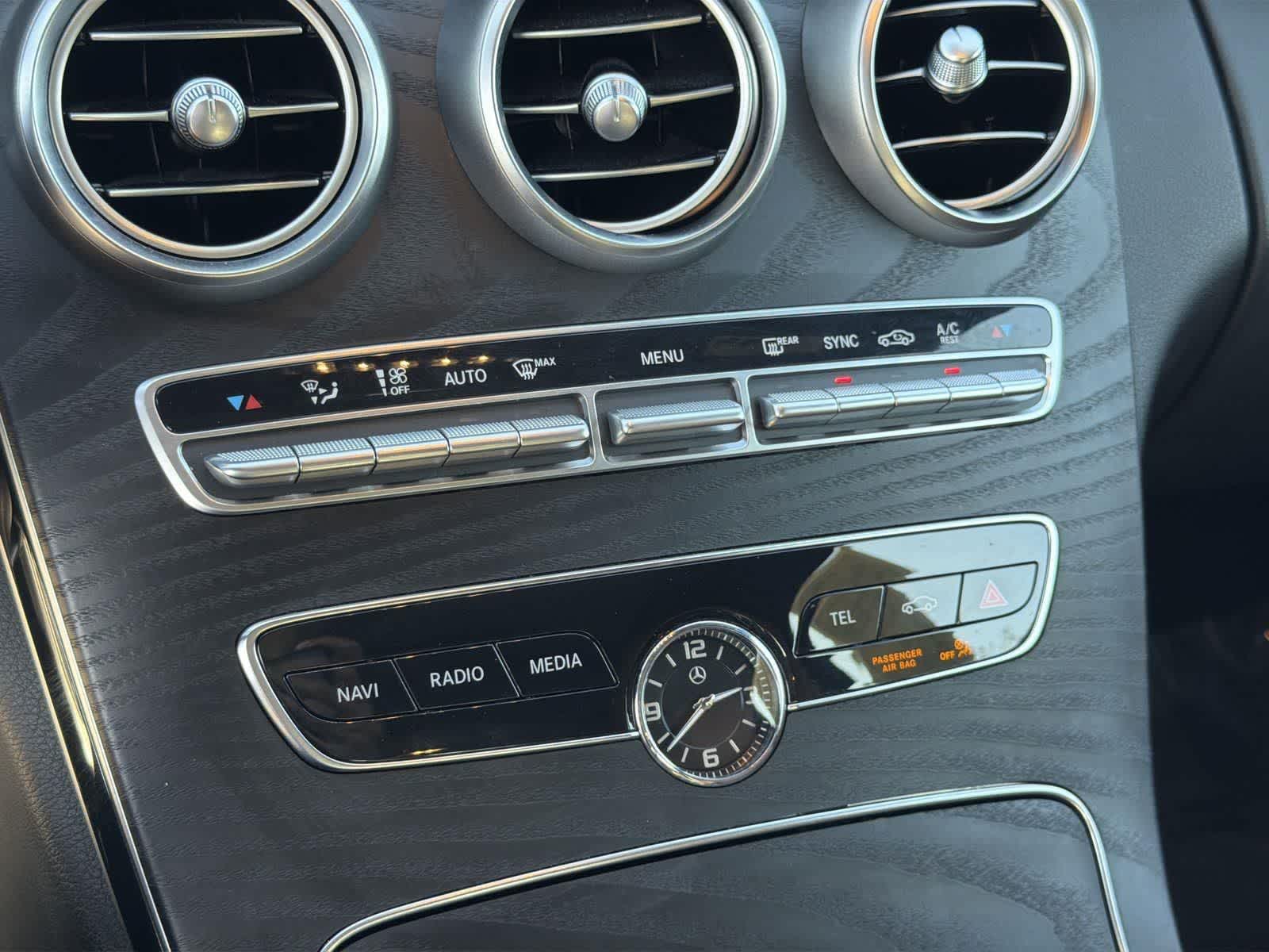 Thumbnail: 2020 Mercedes-Benz C-Class - 16