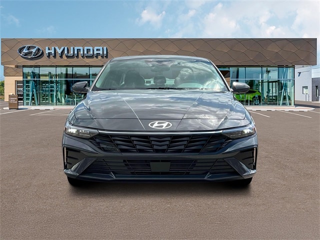 Thumbnail: 2025 Hyundai Elantra - 12