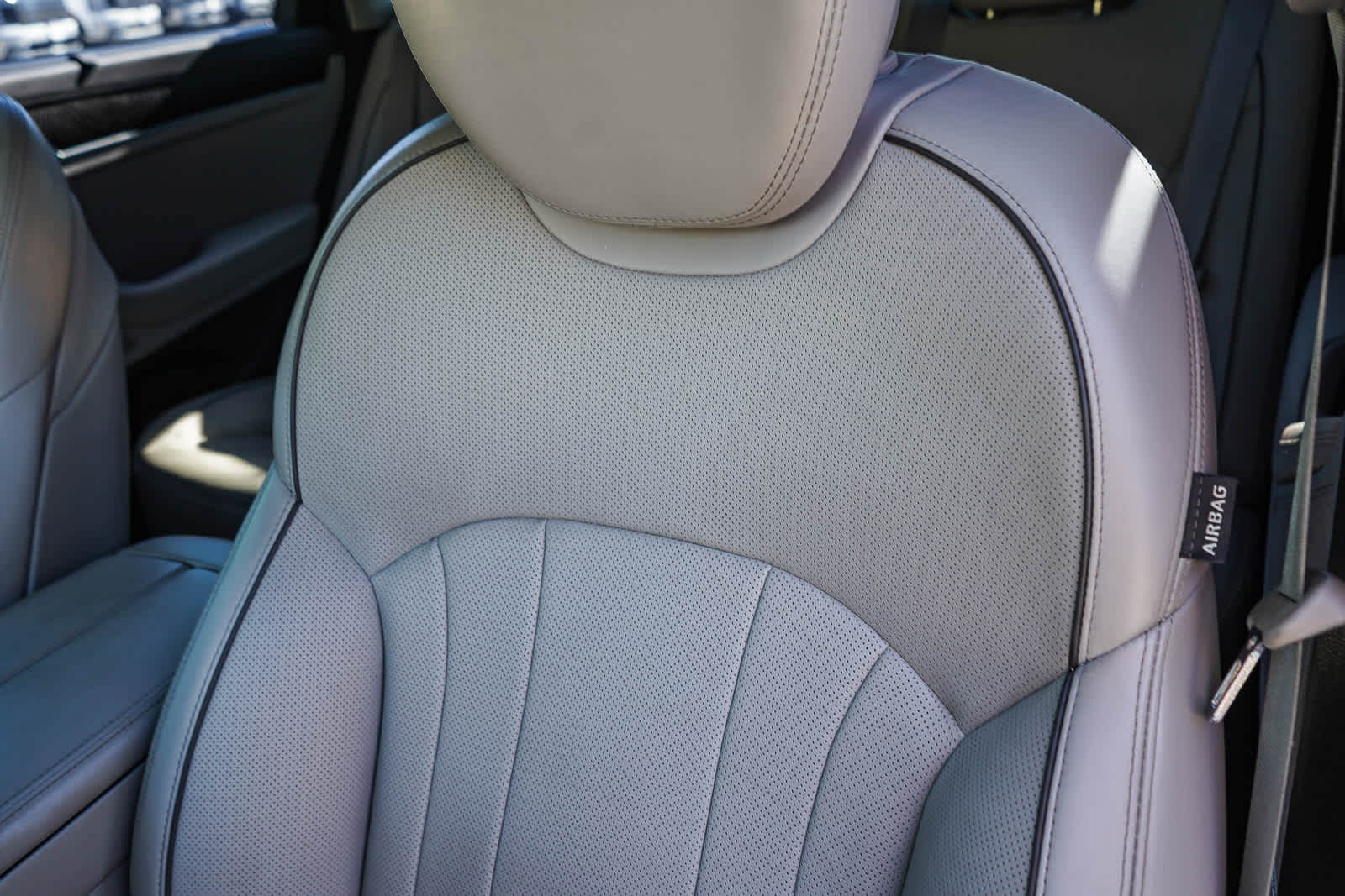 Thumbnail: 2019 Genesis G80 - 26