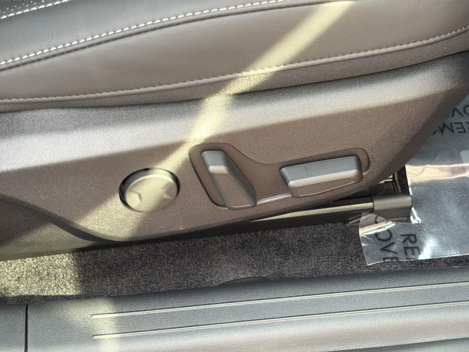 Thumbnail: 2023 Kia EV6 - 34