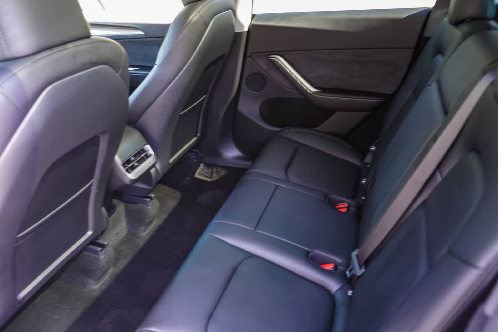 Thumbnail: 2025 Tesla Model Y - 17