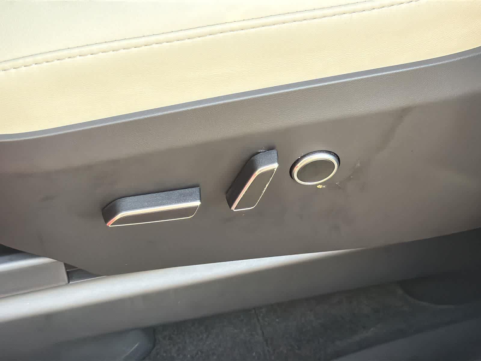 Thumbnail: 2024 Tesla Model X - 26