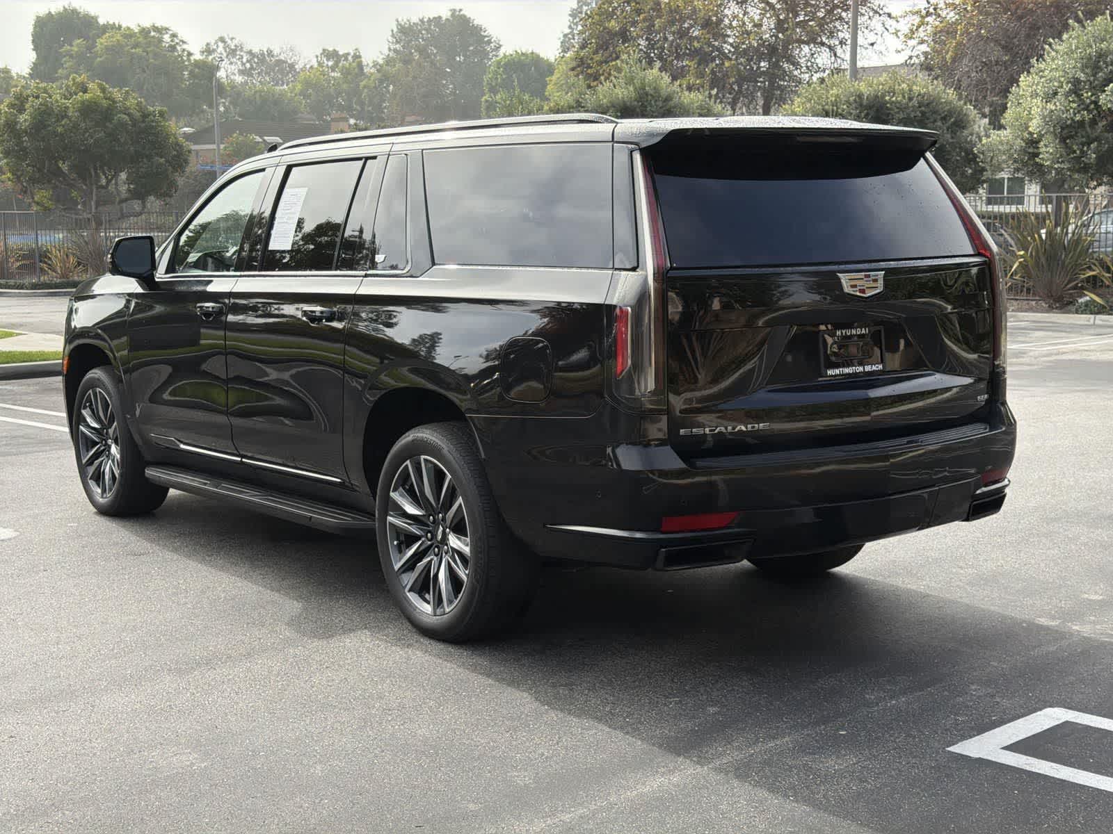 Thumbnail: 2023 Cadillac Escalade - 6