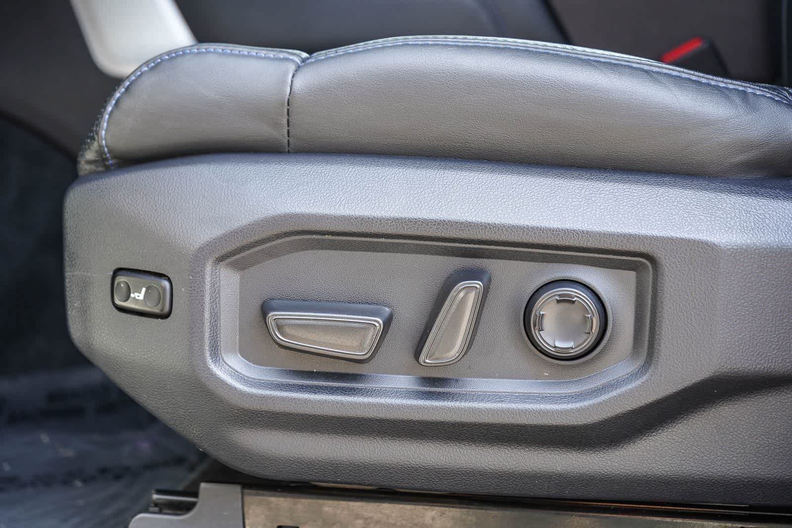Thumbnail: 2025 Toyota Tundra - 21
