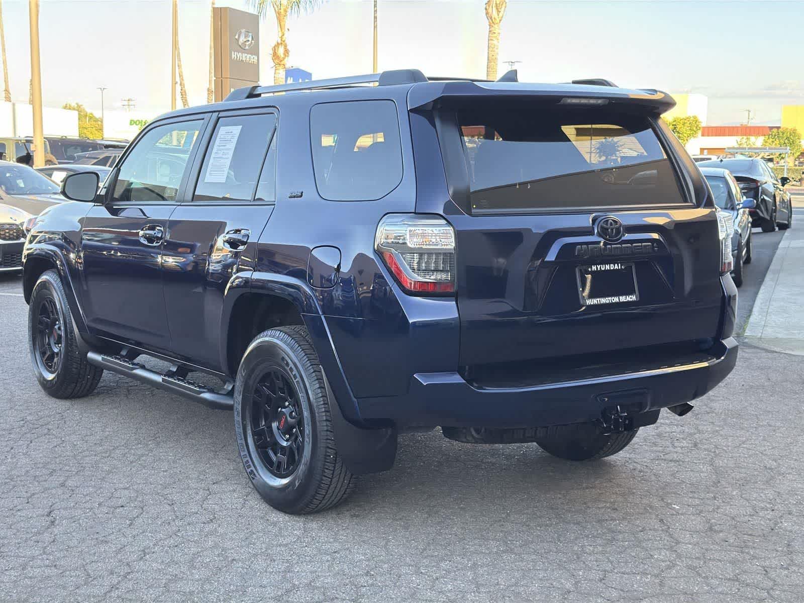 Thumbnail: 2022 Toyota 4Runner - 6