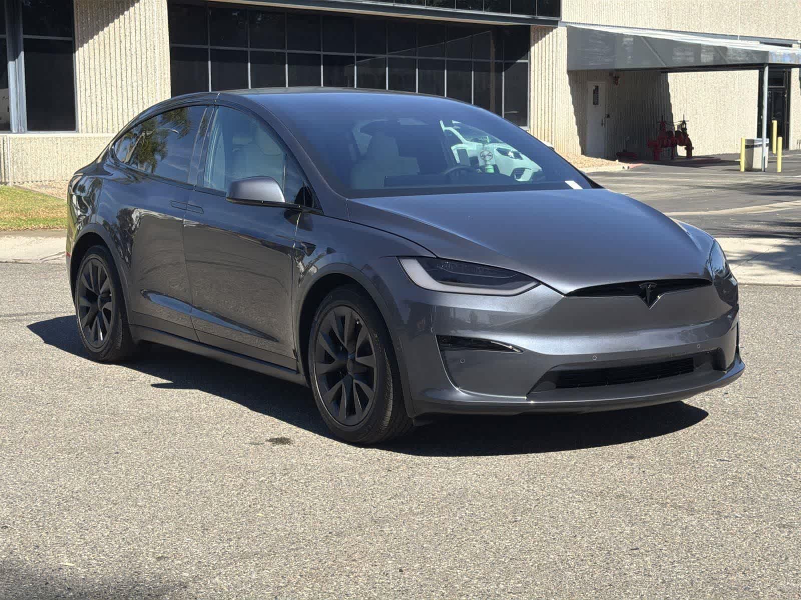 Thumbnail: 2022 Tesla Model X - 8