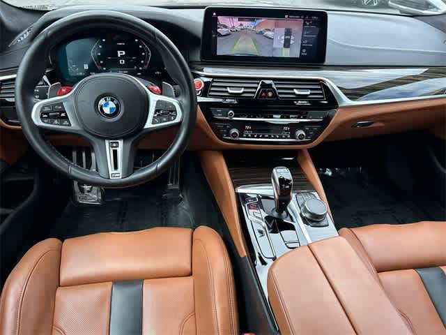 Thumbnail: 2023 BMW M5 - 13