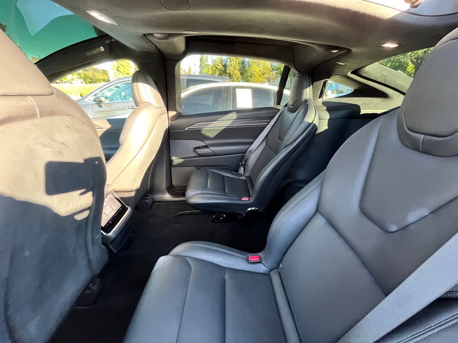 Thumbnail: 2022 Tesla Model X - 6