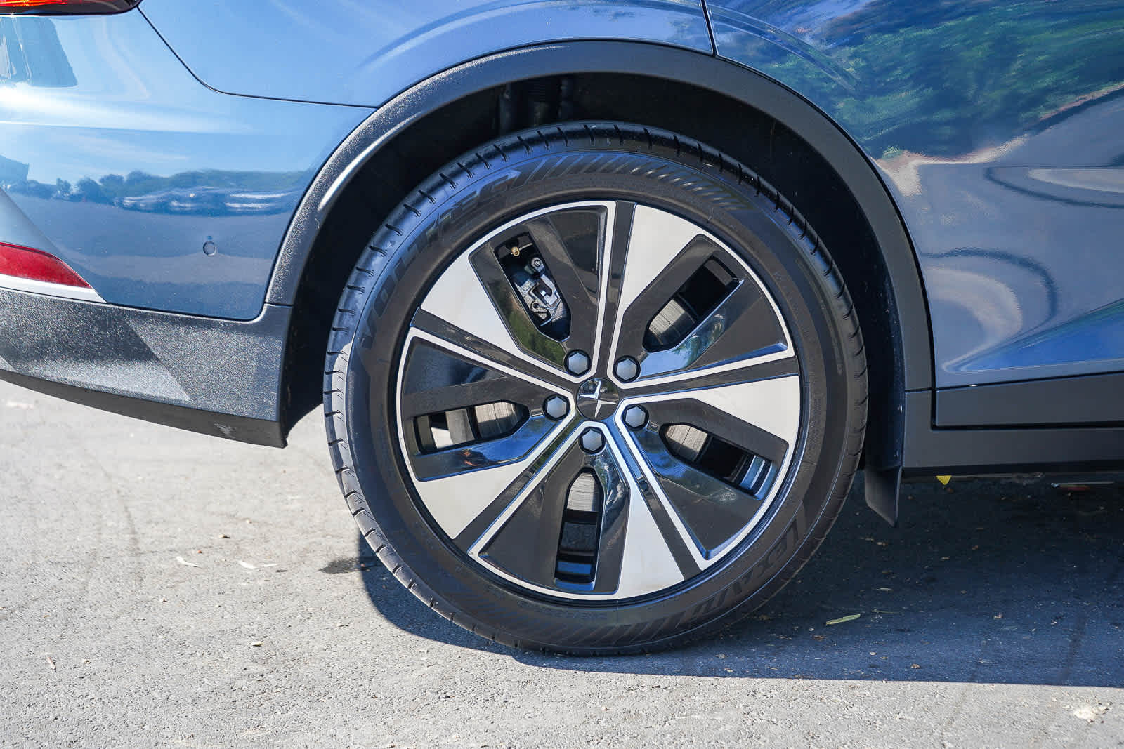 Thumbnail: 2023 Polestar 2 - 7