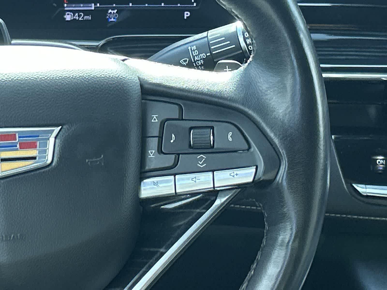 Thumbnail: 2023 Cadillac Escalade - 17