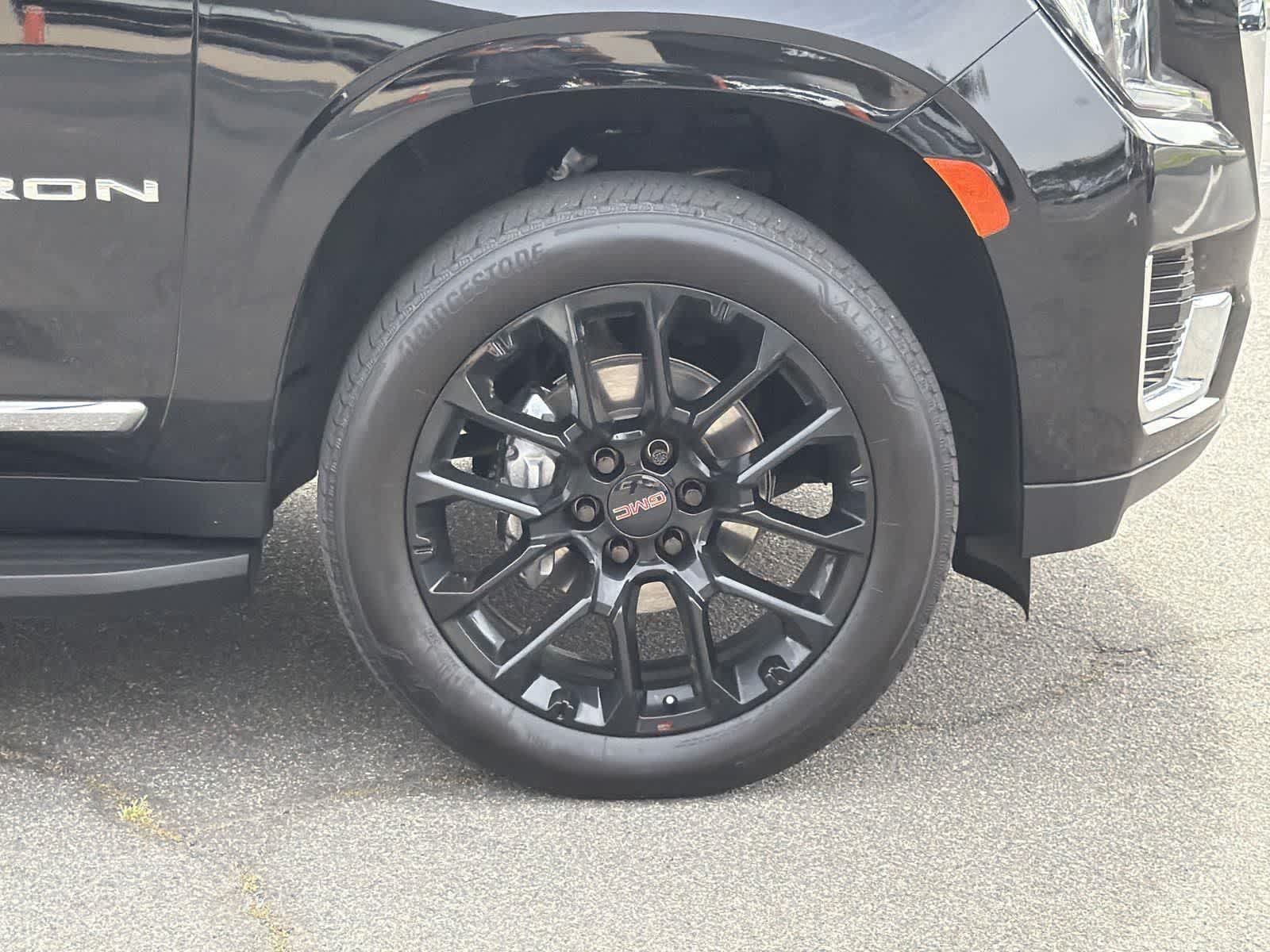 Thumbnail: 2023 GMC Yukon XL - 40