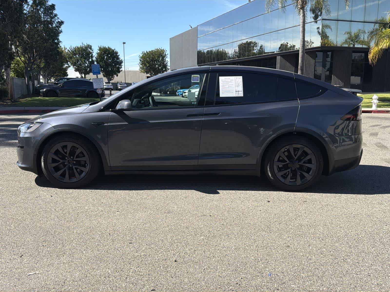 Thumbnail: 2022 Tesla Model X - 3