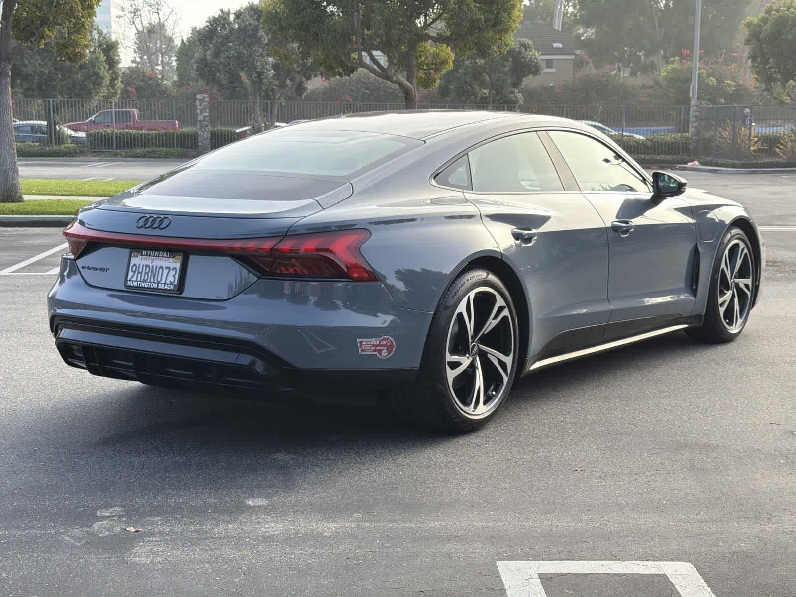 Thumbnail: 2023 Audi e-tron GT - 4