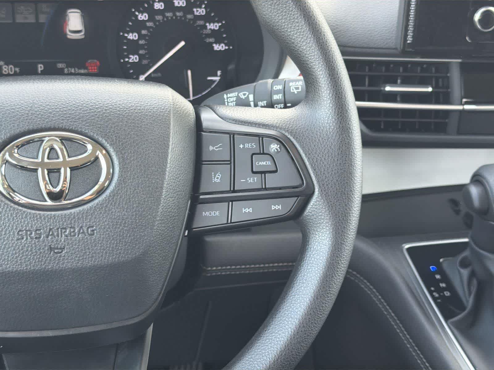 Thumbnail: 2025 Toyota Sienna - 13