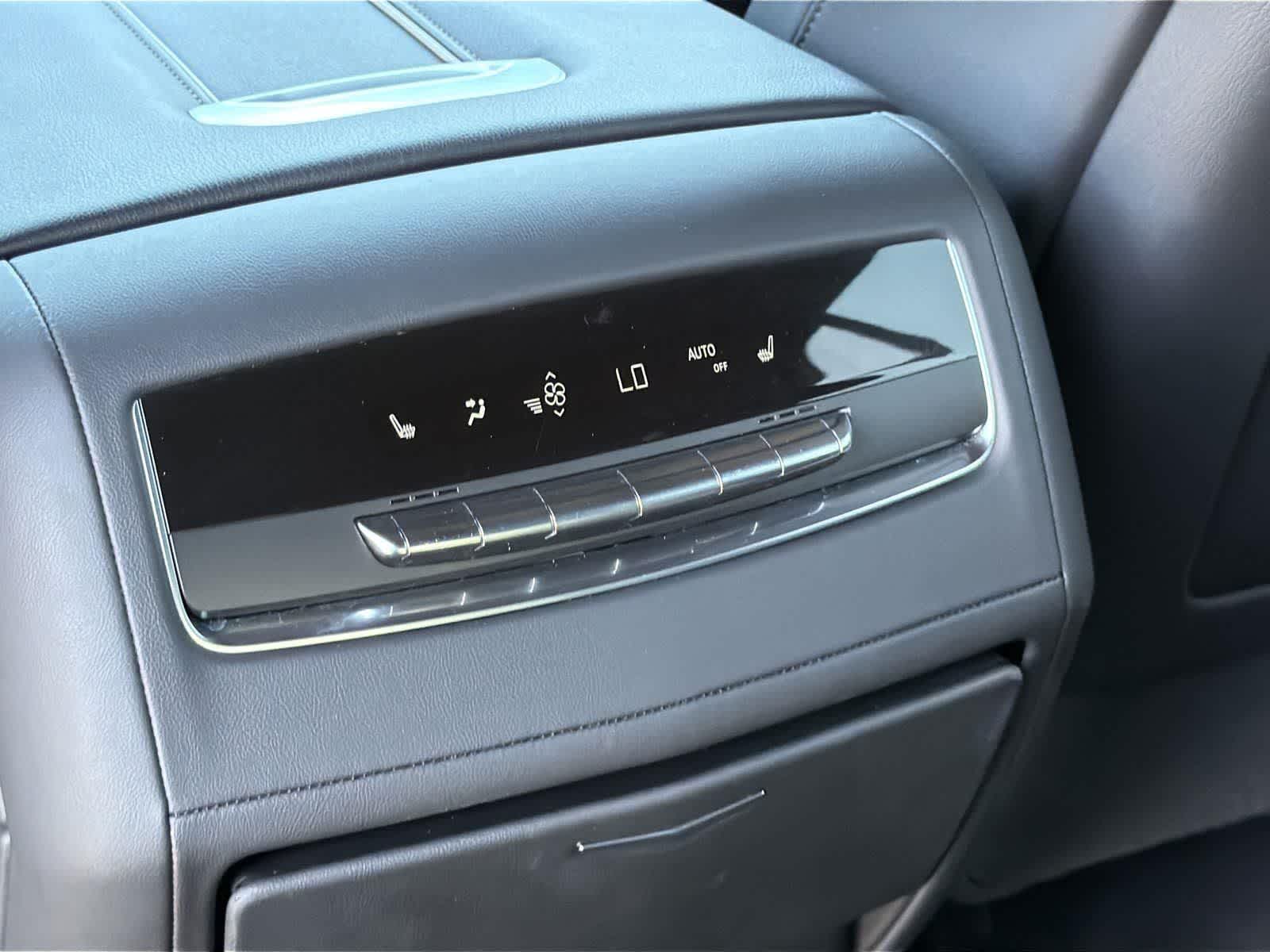 Thumbnail: 2023 Cadillac Escalade - 29