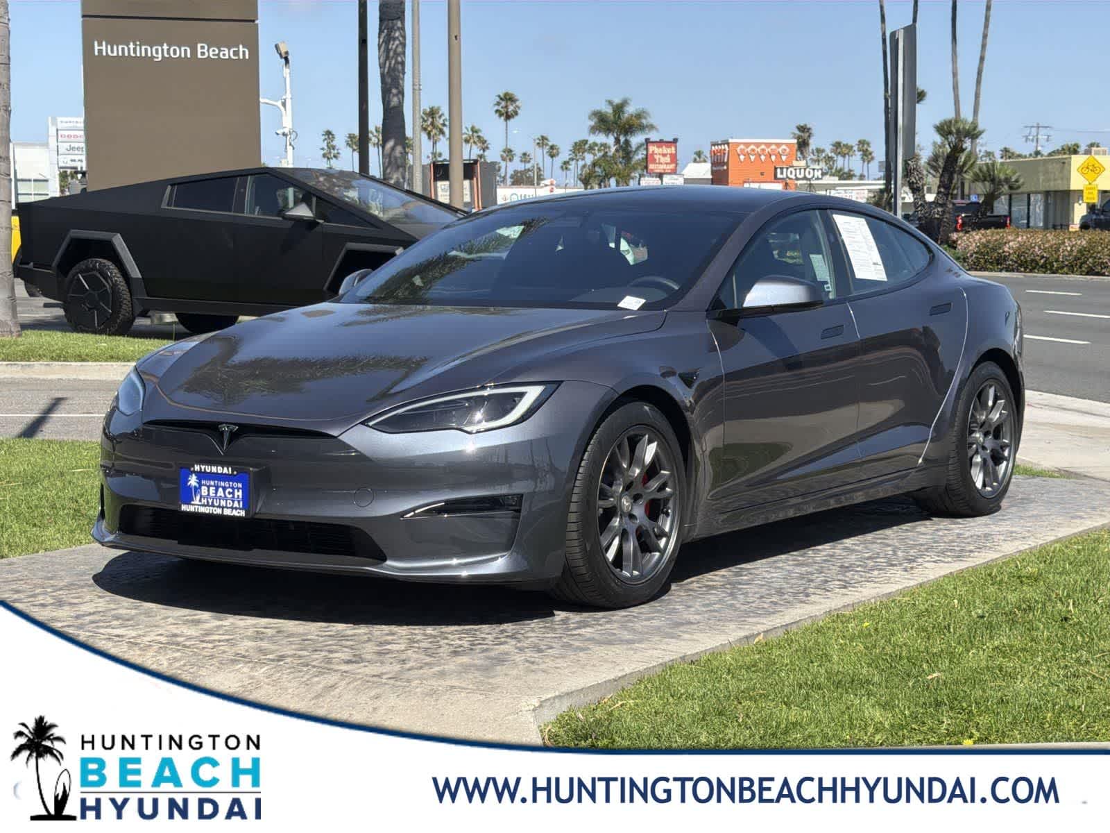 Thumbnail: 2023 Tesla Model S - 1