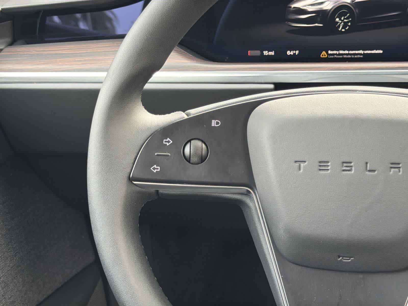 Thumbnail: 2025 Tesla Model X - 13