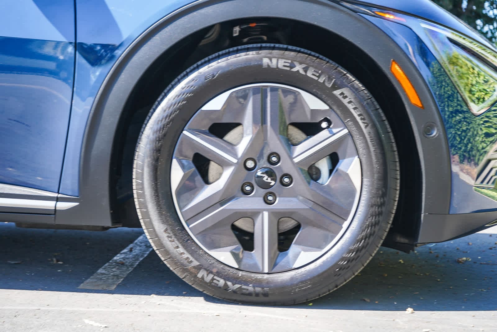 Thumbnail: 2025 Kia EV6 - 9