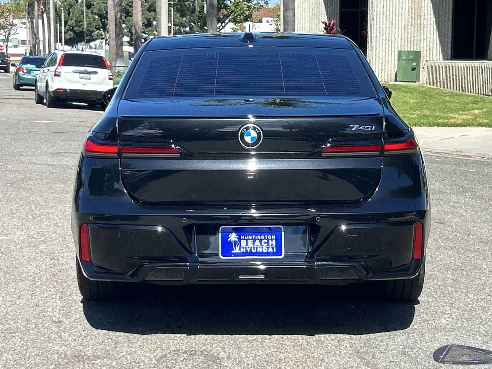 Thumbnail: 2023 BMW 7 Series - 6