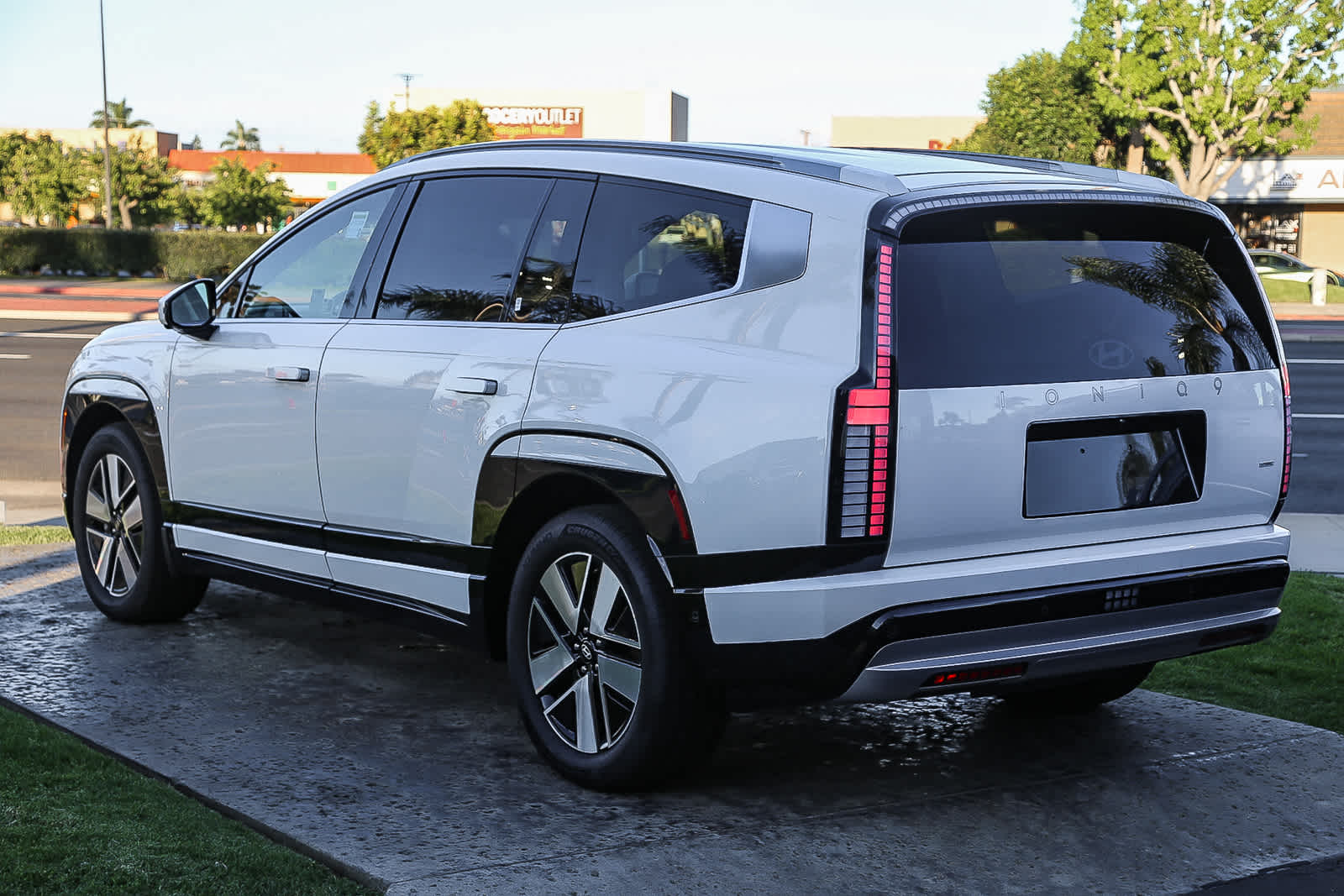 Thumbnail: 2026 Hyundai Ioniq - 15